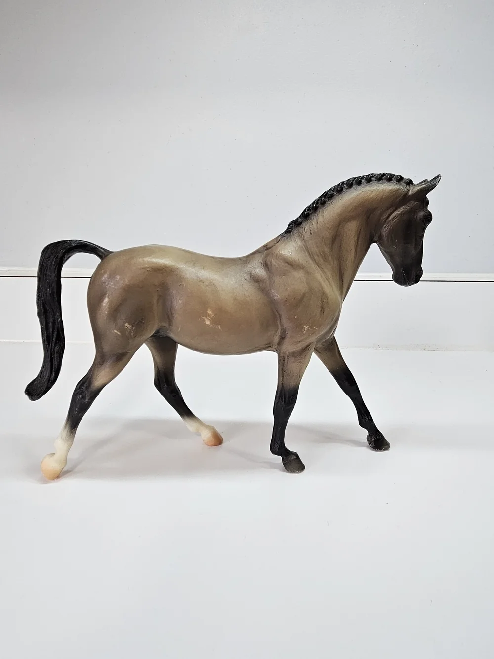 VINTAGE Breyer Horse Keen Mold Bay Hanoverian 61014 2005